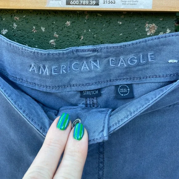 American Eagle | Stretch High-Waisted Cargo Baggy Wide-Leg Pant | Size 8 Short - Picture 9 of 12